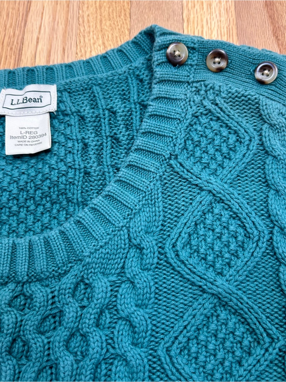 L.L. bean Cable Knit Sweater - Picture 5 of 14